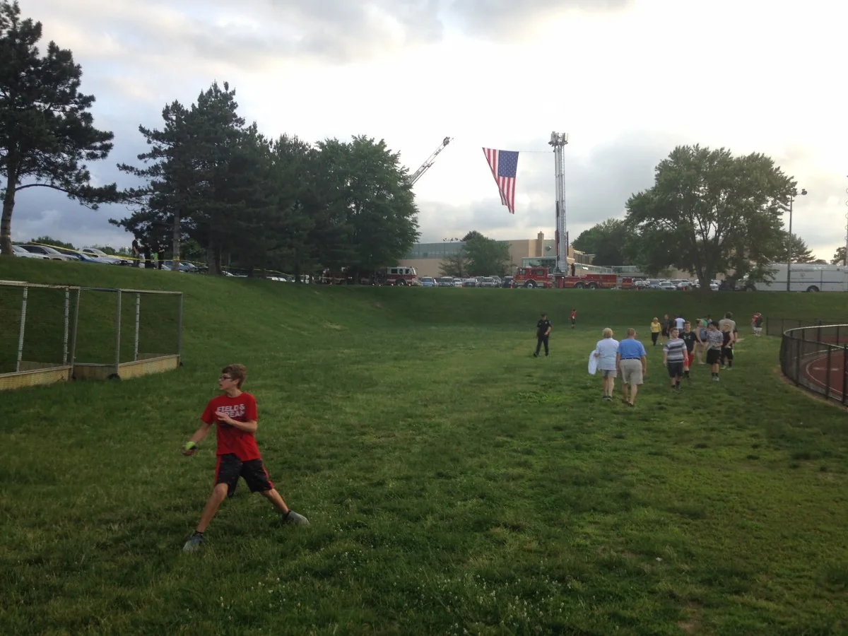 2016 Hero Bowl community event, photo 2 of 4
